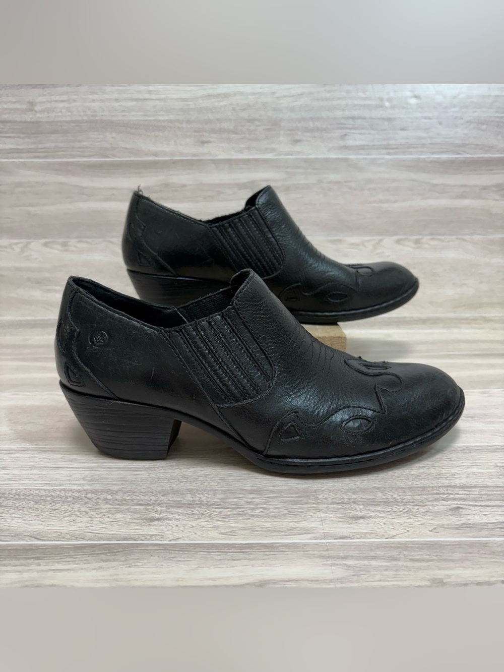 Born Amibeth Black Western Anke Booties Size 9